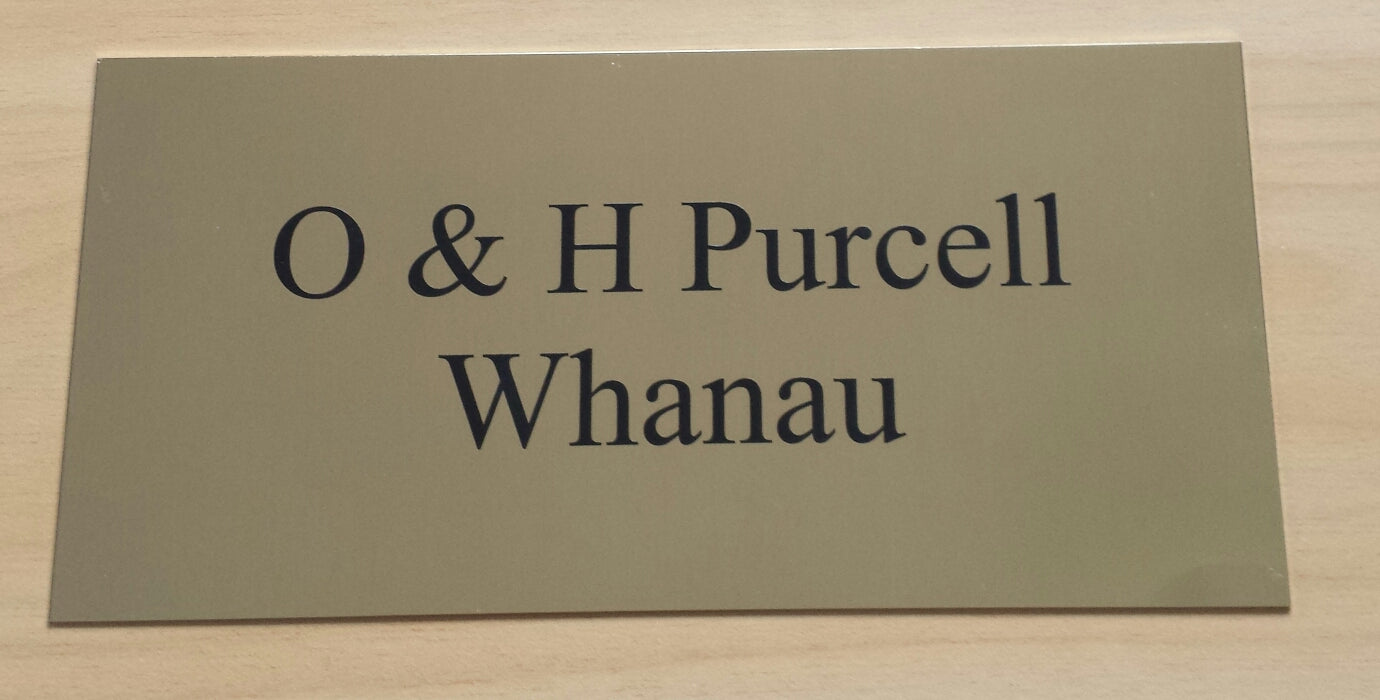 Individual plaque